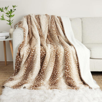 The Wild Fluffi Blanket